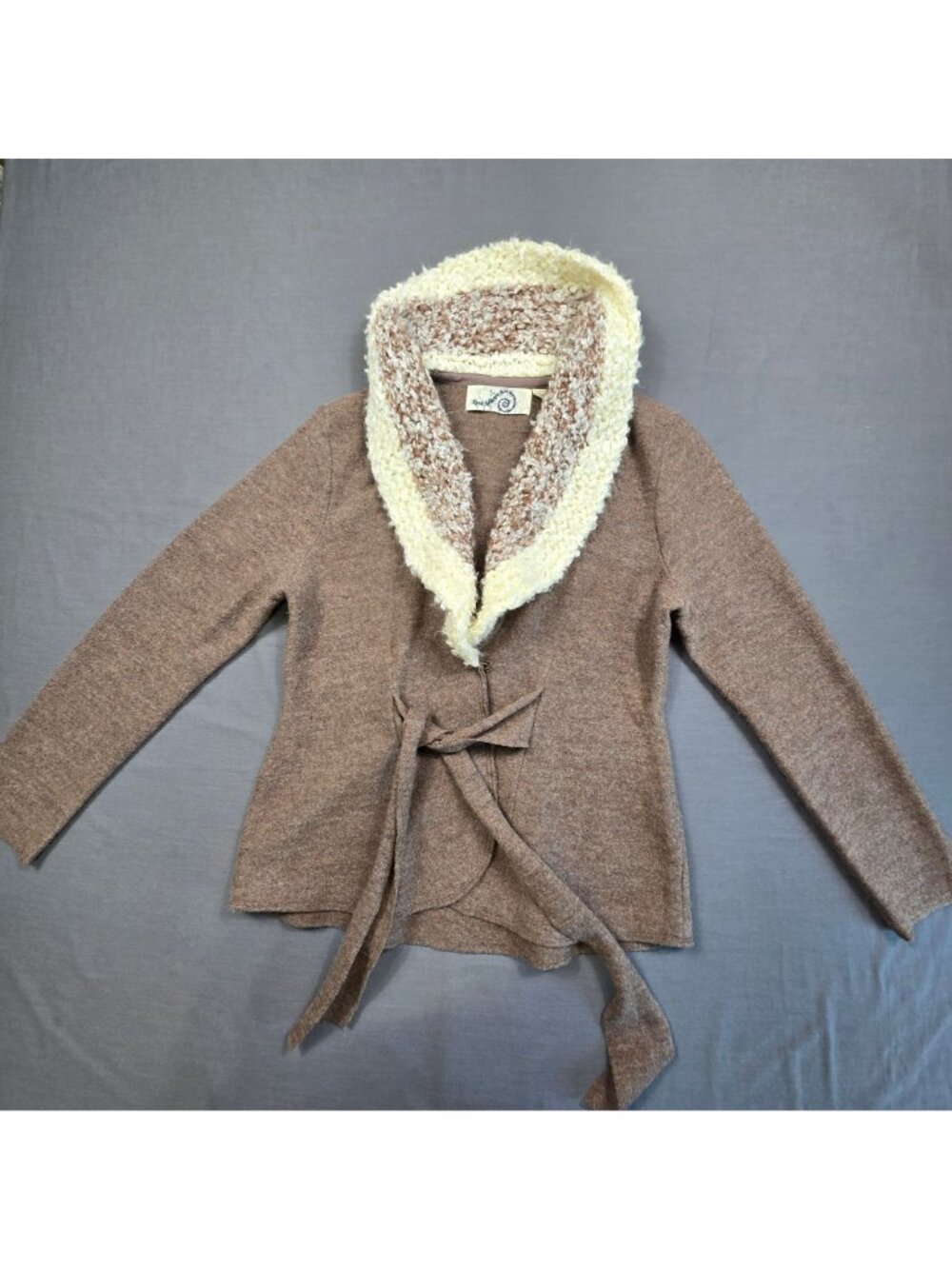 Rosie Neira Large 100% Wool Cardigan With Tie Front & Textured Collar Brown/Crea - Picture 5 of 6